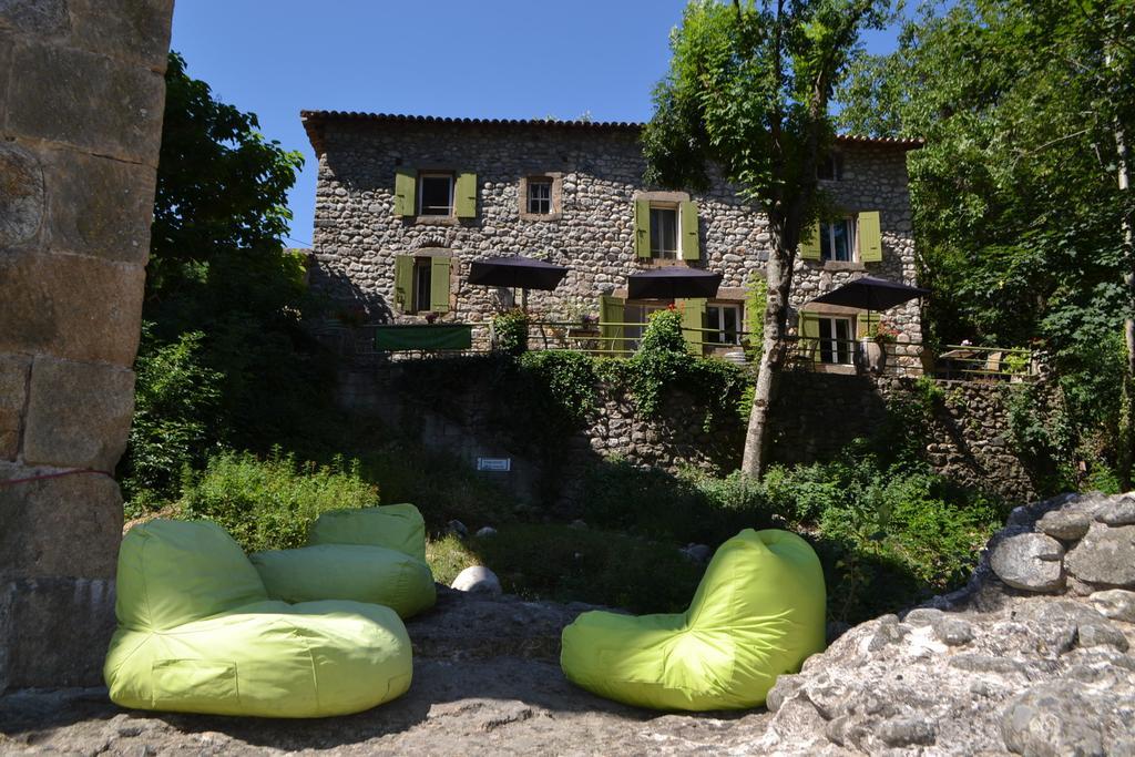 Maison Sous Le Pont Bed and Breakfast Meyras Esterno foto