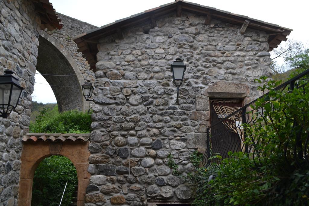 Maison Sous Le Pont Bed and Breakfast Meyras Esterno foto